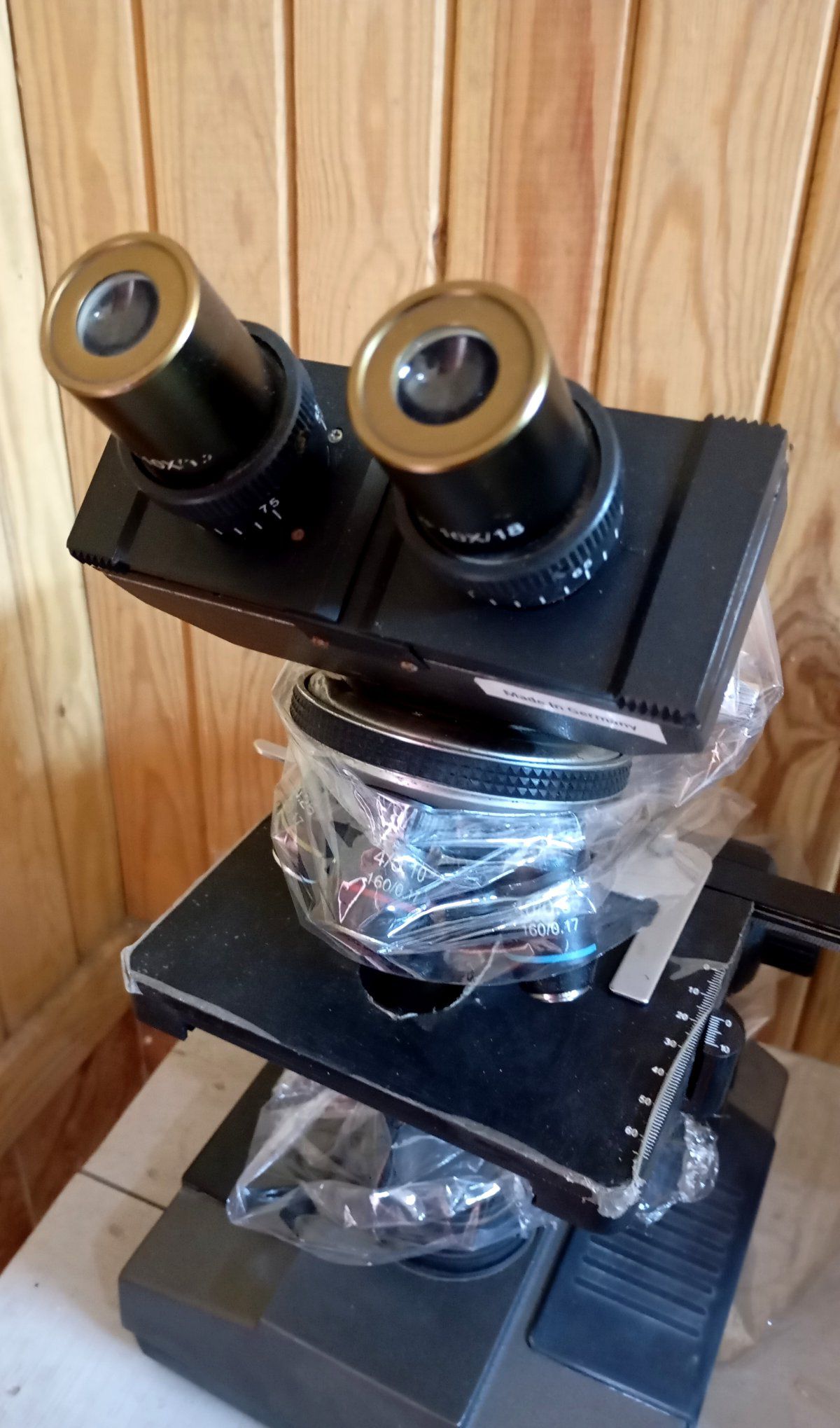 جهاز كيمياء وسنتر وميكروسكوب - صورة 1