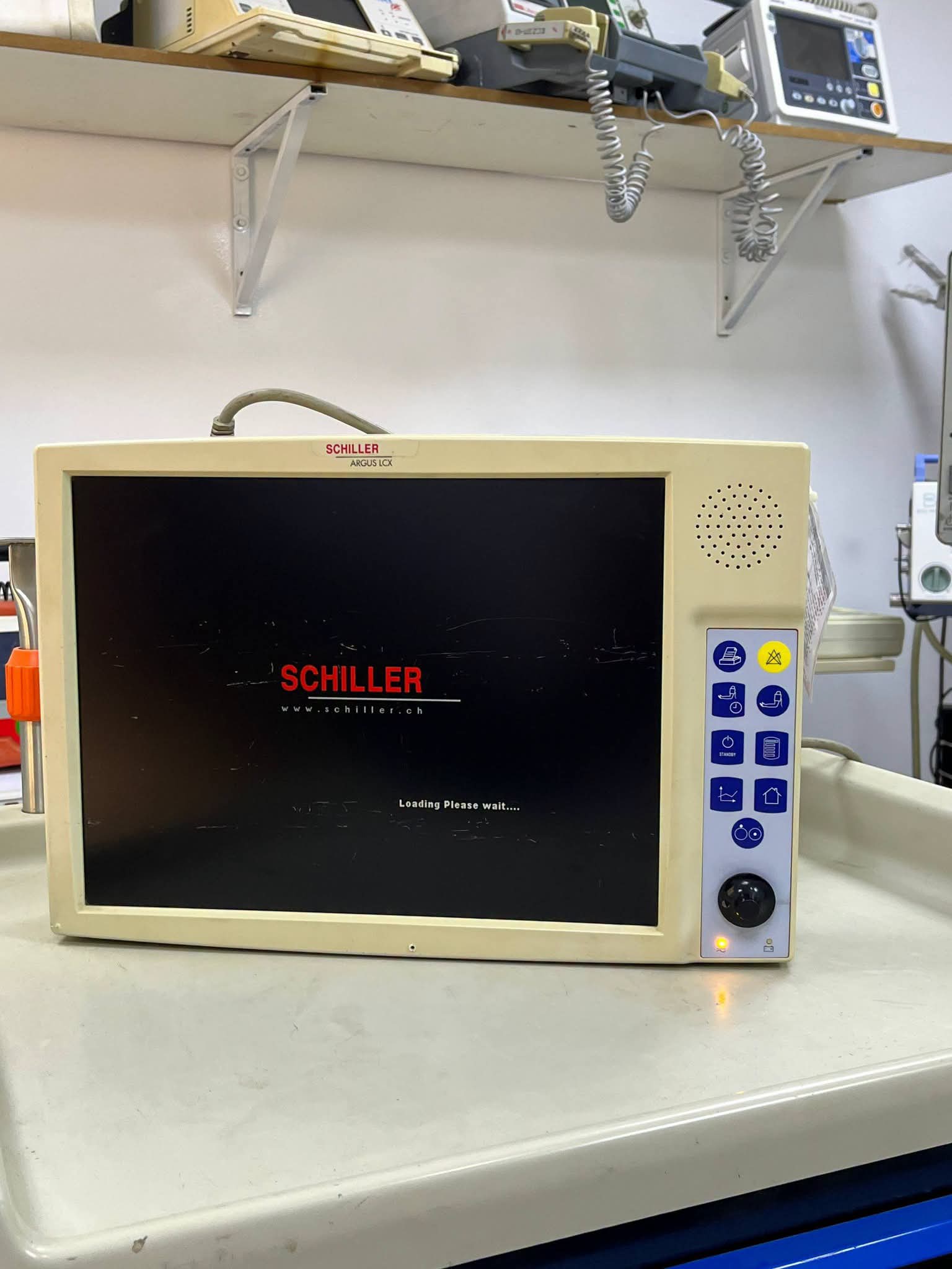 مونيتور Schiller